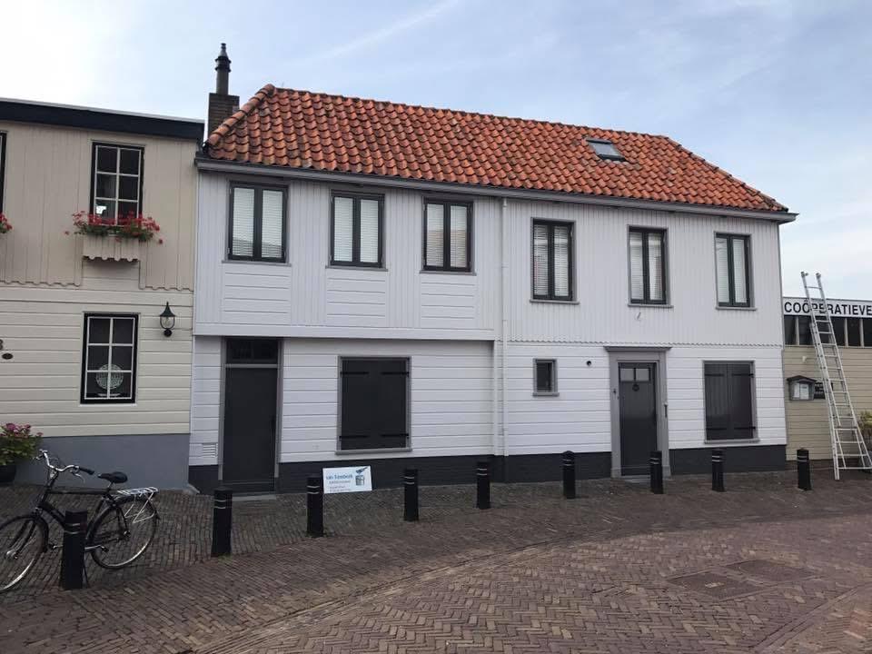 Buitenschilderwerk houten herenhuis